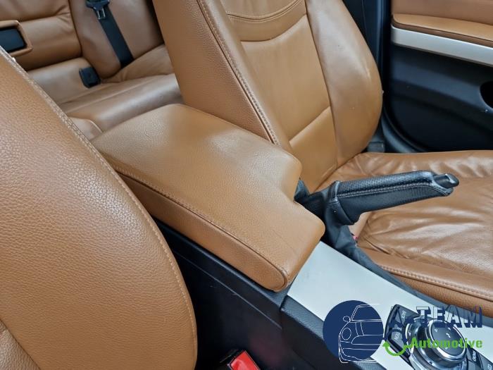 BMW 3 serie Touring 318i 16V Sloopvoertuig (2011, Metallic, Zilver)