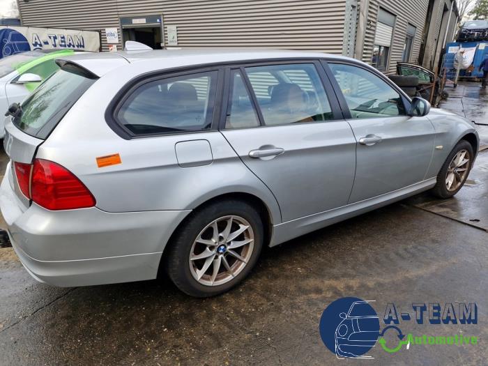 BMW 3 serie Touring 318i 16V Sloopvoertuig (2011, Metallic, Zilver)