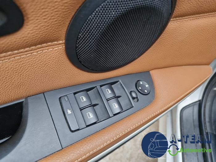 BMW 3 serie Touring 318i 16V Sloopvoertuig (2011, Metallic, Zilver)