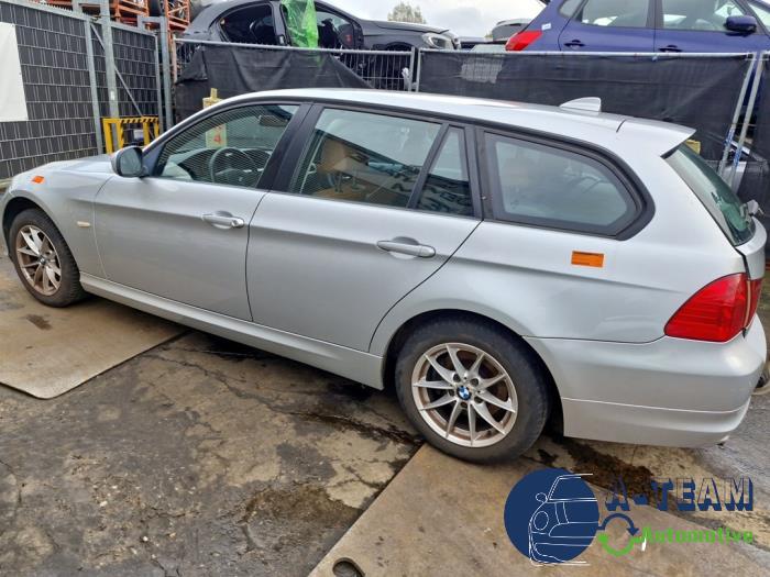 BMW 3 serie Touring 318i 16V Sloopvoertuig (2011, Metallic, Zilver)