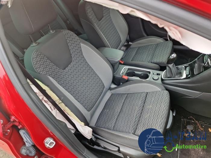 Opel Astra K 1.2 Turbo 12V Sloopvoertuig (2020, Rood)