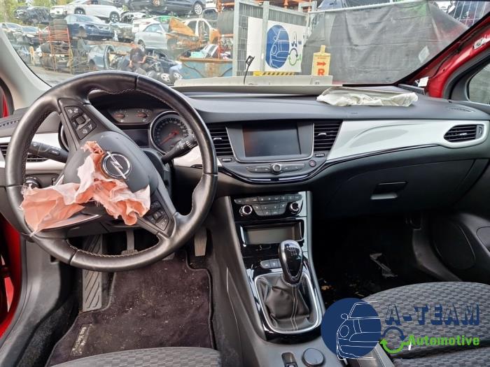 Opel Astra K 1.2 Turbo 12V Sloopvoertuig (2020, Rood)