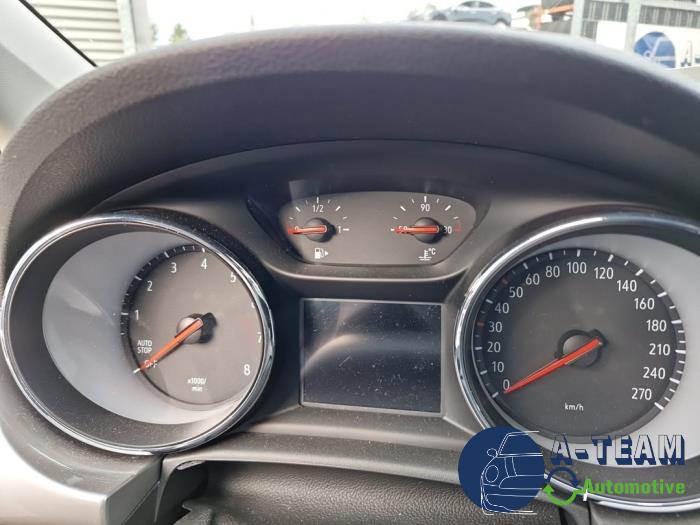 Opel Astra K 1.2 Turbo 12V Sloopvoertuig (2020, Rood)