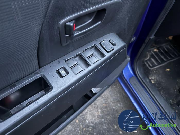 Mazda 5 1.8i 16V Sloopvoertuig (2009, Blauw)