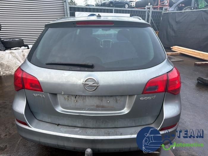 Opel Astra J Sports Tourer 1.4 16V ecoFLEX Sloopvoertuig (2011, Grijs)