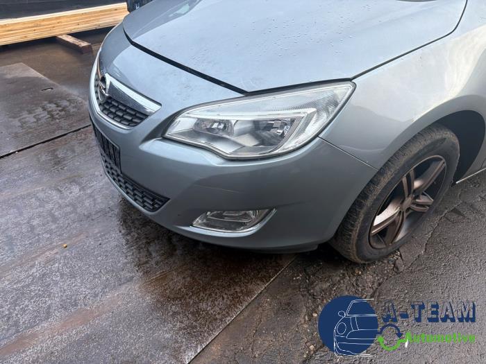 Opel Astra J Sports Tourer 1.4 16V ecoFLEX Sloopvoertuig (2011, Grijs)