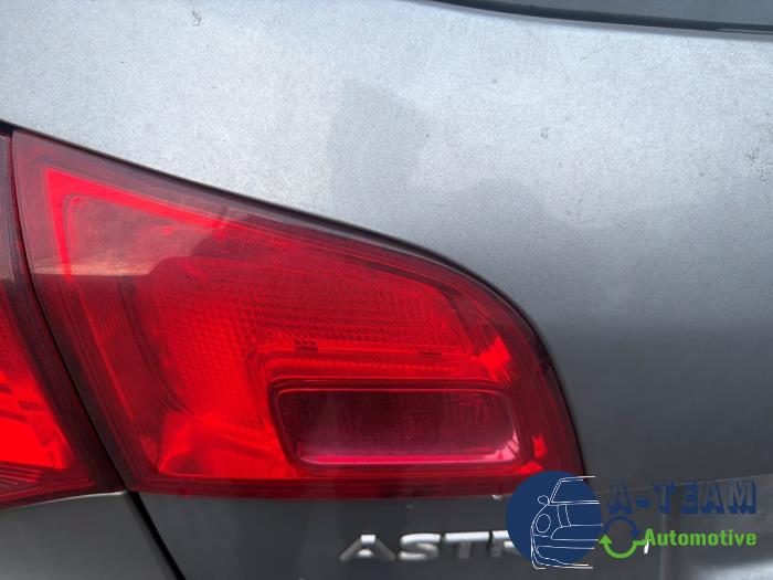 Opel Astra J Sports Tourer 1.4 16V ecoFLEX Sloopvoertuig (2011, Grijs)