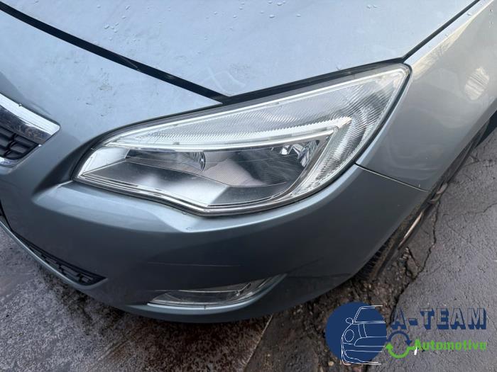 Opel Astra J Sports Tourer 1.4 16V ecoFLEX Sloopvoertuig (2011, Grijs)