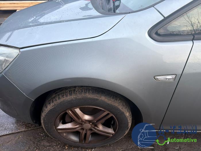 Opel Astra J Sports Tourer 1.4 16V ecoFLEX Sloopvoertuig (2011, Grijs)