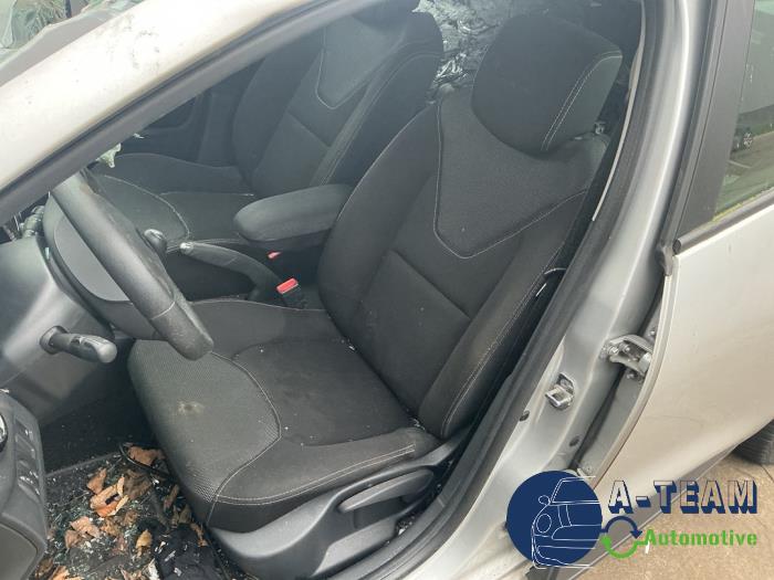 Renault Clio IV Estate/Grandtour 1.5 Energy dCi 90 FAP Sloopvoertuig (2015, Grijs)