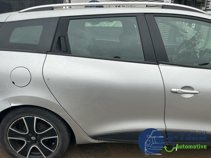 Renault Clio IV Estate/Grandtour 1.5 Energy dCi 90 FAP Sloopvoertuig (2015, Grijs)