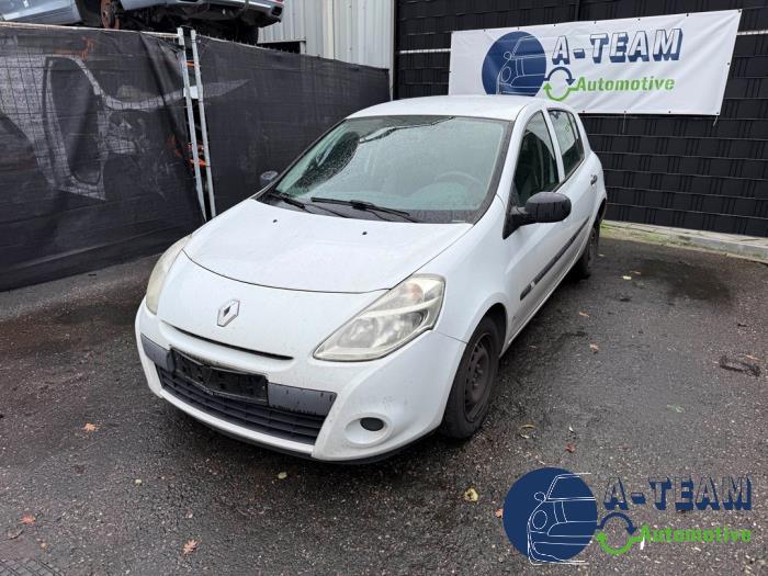 Renault Clio III 1.2 16V 75 Sloopvoertuig (2009, Wit)