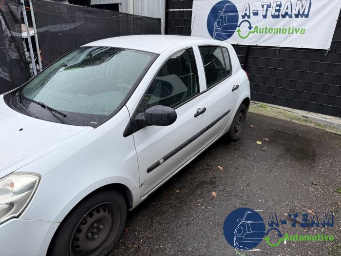 Renault Clio III 1.2 16V 75 Sloopvoertuig (2009, Wit)