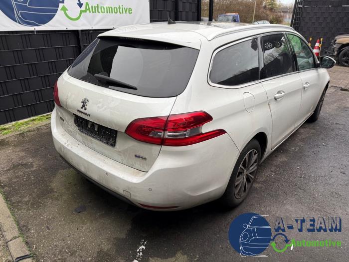 Peugeot 308 SW 1.2 12V e-THP PureTech 130 Sloopvoertuig (2017, Wit)