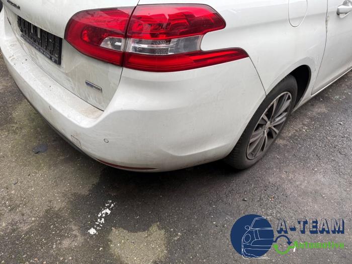 Peugeot 308 SW 1.2 12V e-THP PureTech 130 Sloopvoertuig (2017, Wit)