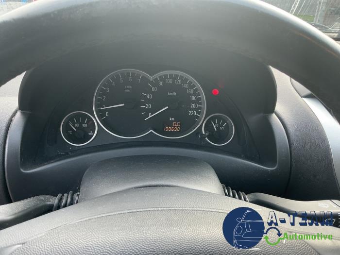 Opel Tigra Twin Top 1.4 16V Sloopvoertuig (2004, Blauw)