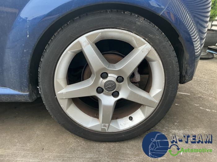 Opel Tigra Twin Top 1.4 16V Sloopvoertuig (2004, Blauw)