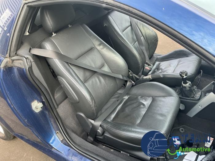 Opel Tigra Twin Top 1.4 16V Sloopvoertuig (2004, Blauw)