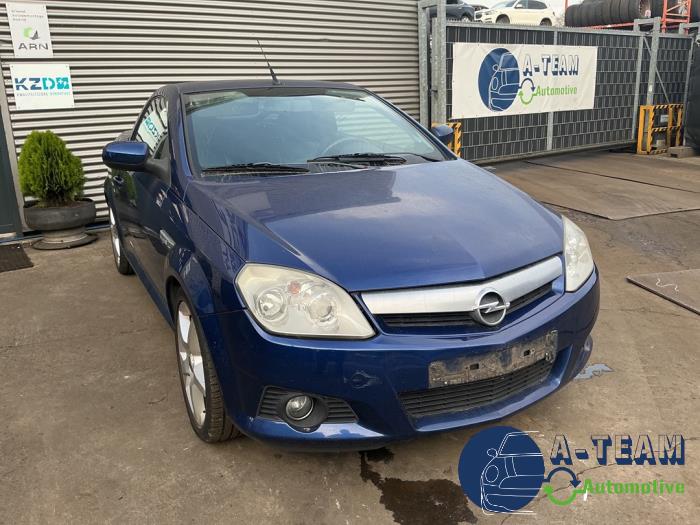 Opel Tigra Twin Top 1.4 16V Sloopvoertuig (2004, Blauw)