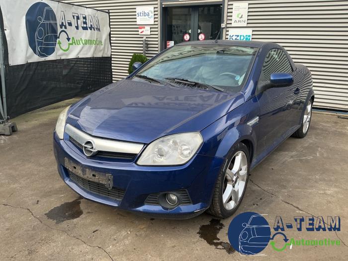 Opel Tigra Twin Top 1.4 16V Sloopvoertuig (2004, Blauw)