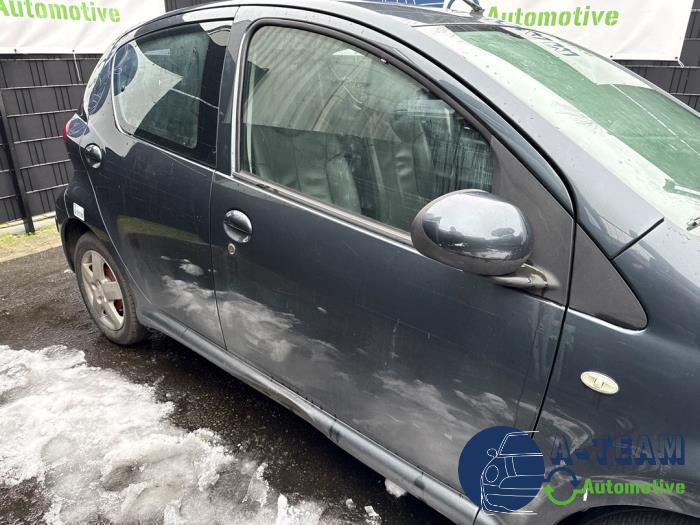 Toyota Aygo 1.0 12V VVT-i Sloopvoertuig (2008, Grijs)