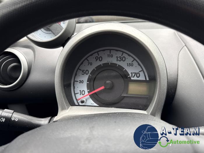 Toyota Aygo 1.0 12V VVT-i Sloopvoertuig (2008, Grijs)