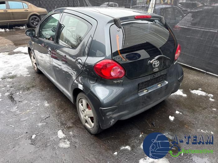 Toyota Aygo 1.0 12V VVT-i Sloopvoertuig (2008, Grijs)