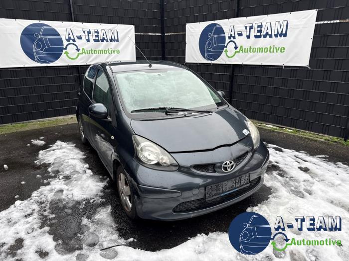 Toyota Aygo 1.0 12V VVT-i Sloopvoertuig (2008, Grijs)