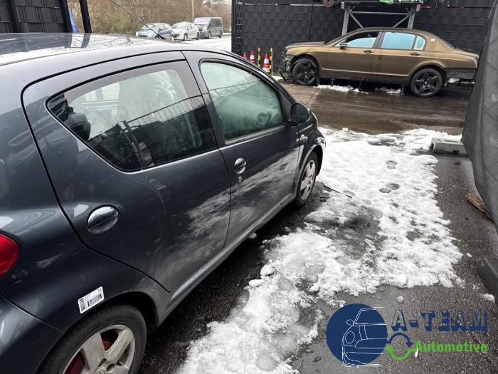 Toyota Aygo 1.0 12V VVT-i Sloopvoertuig (2008, Grijs)