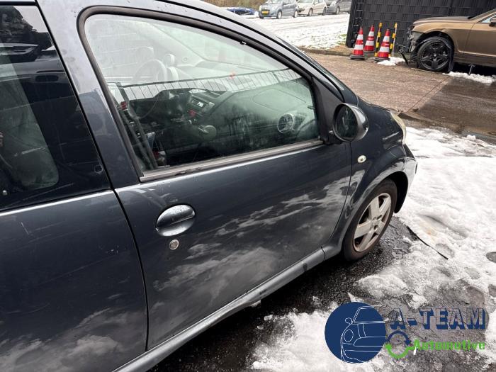 Toyota Aygo 1.0 12V VVT-i Sloopvoertuig (2008, Grijs)