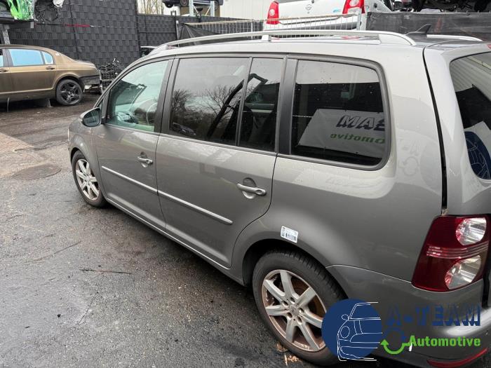 Volkswagen Touran 1.4 16V TSI 140 Sloopvoertuig (2010, Grijs)