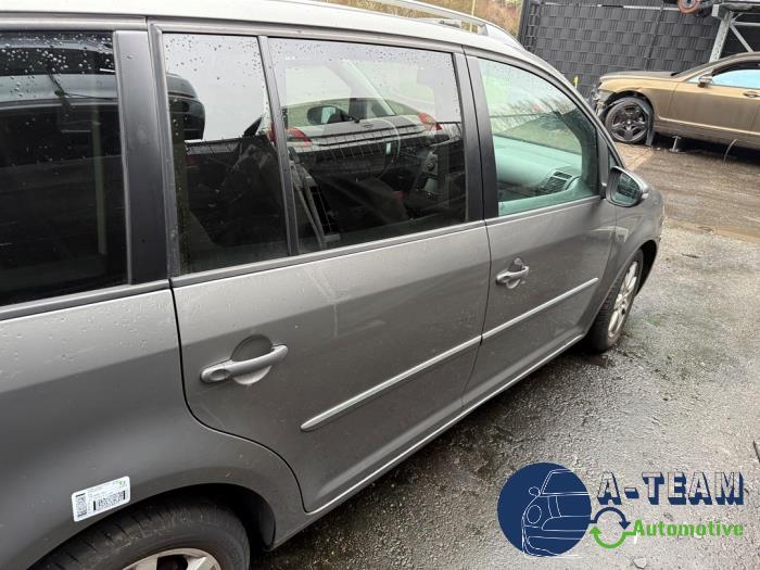 Volkswagen Touran 1.4 16V TSI 140 Sloopvoertuig (2010, Grijs)