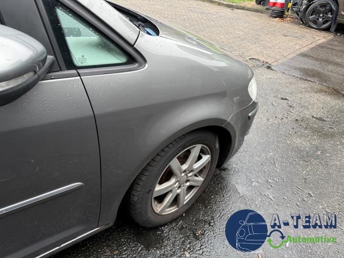 Volkswagen Touran 1.4 16V TSI 140 Sloopvoertuig (2010, Grijs)