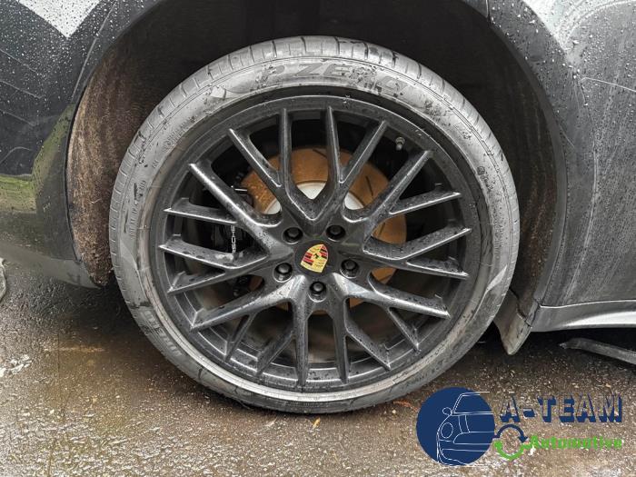 Porsche Panamera Sport Turismo 2.9 V6 24V 4 E-Hybrid Sloopvoertuig (2017, Zwart)