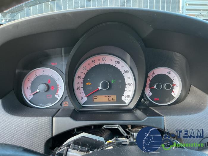 Kia Cee'd Sporty Wagon 1.6 CVVT 16V Sloopvoertuig (2008, Grijs)