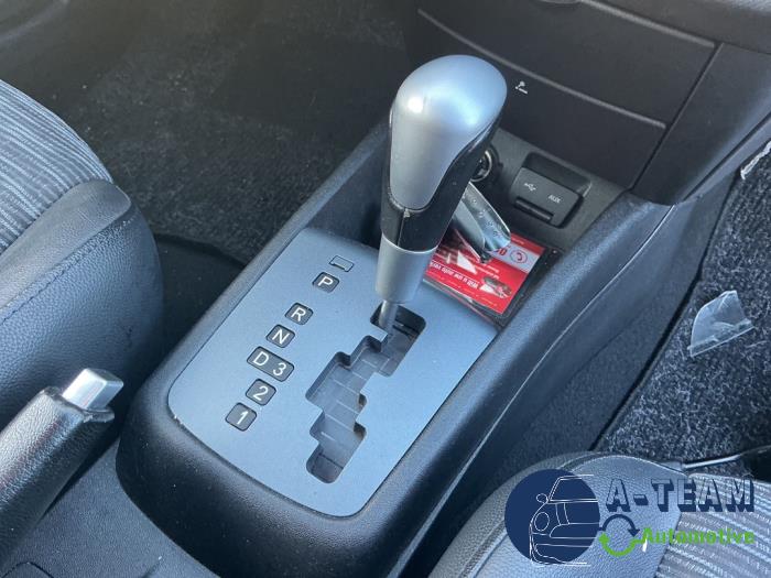 Kia Cee'd Sporty Wagon 1.6 CVVT 16V Sloopvoertuig (2008, Grijs)