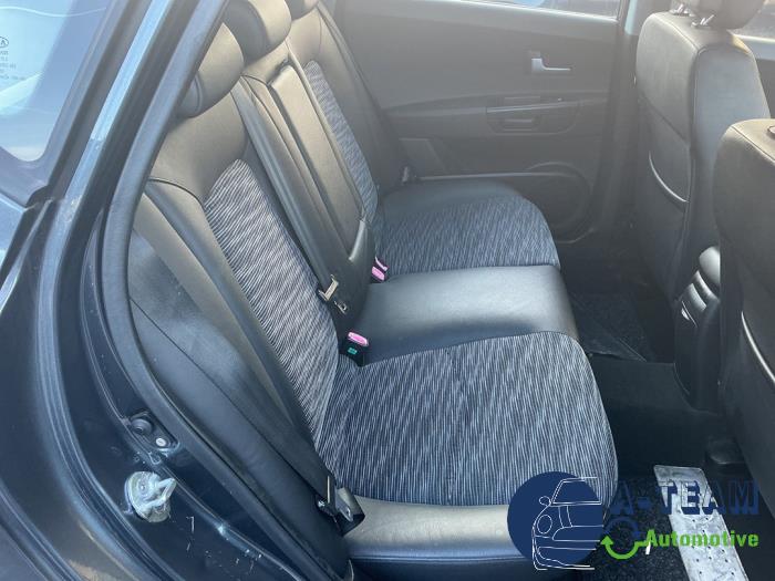 Kia Cee'd Sporty Wagon 1.6 CVVT 16V Sloopvoertuig (2008, Grijs)