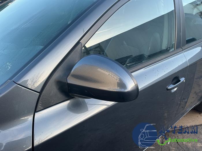 Kia Cee'd Sporty Wagon 1.6 CVVT 16V Sloopvoertuig (2008, Grijs)