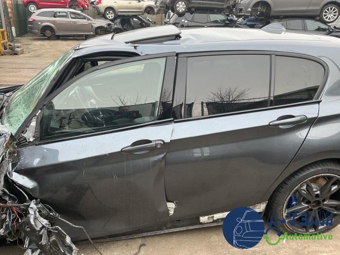 BMW M1 M140i 3.0 24V Sloopvoertuig (2017, Metallic, Grijs)