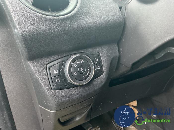 Ford Transit Courier 1.5 EcoBlue Sloopvoertuig (2018, Metallic, Zilvergrijs)