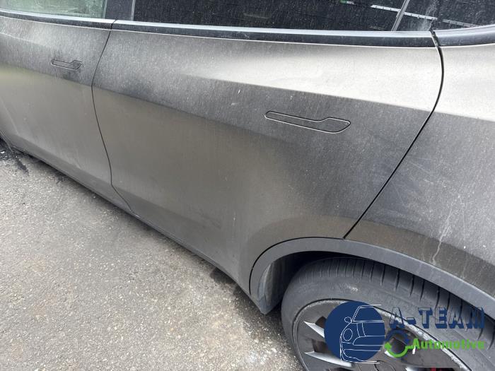 Tesla Model Y Long Range,Performance Sloopvoertuig (2023, Zwart)