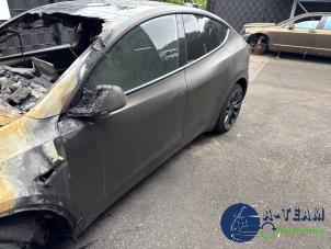 Tesla Model Y Long Range,Performance Sloopvoertuig (2023, Zwart)