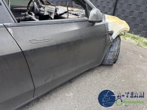 Tesla Model Y Long Range,Performance Sloopvoertuig (2023, Zwart)