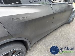 Tesla Model Y Long Range,Performance Sloopvoertuig (2023, Zwart)