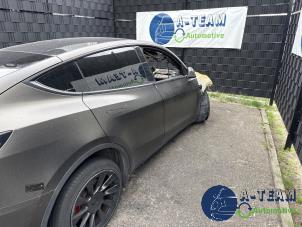 Tesla Model Y Long Range,Performance Sloopvoertuig (2023, Zwart)