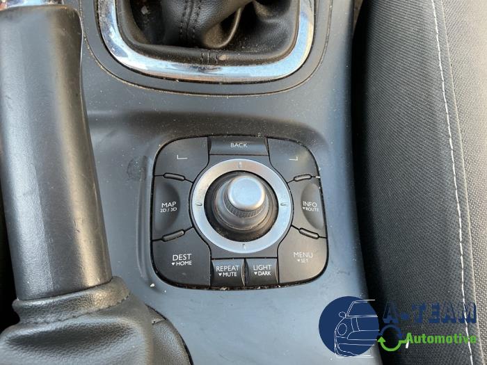 Renault Megane III Berline 1.5 dCi 110 Sloopvoertuig (2012, Zwart)