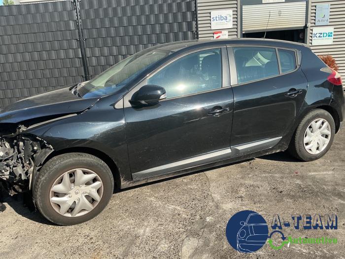 Renault Megane III Berline 1.5 dCi 110 Sloopvoertuig (2012, Zwart)