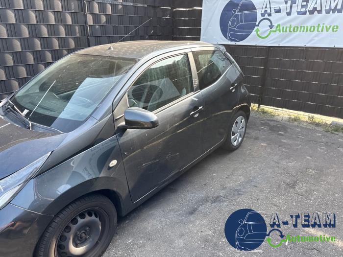 Toyota Aygo 1.0 12V VVT-i Sloopvoertuig (2015, Grijs)