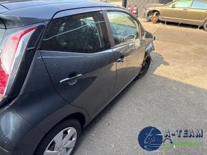 Toyota Aygo 1.0 12V VVT-i Sloopvoertuig (2015, Grijs)