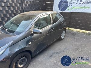 Toyota Aygo 1.0 12V VVT-i Sloopvoertuig (2015, Grijs)